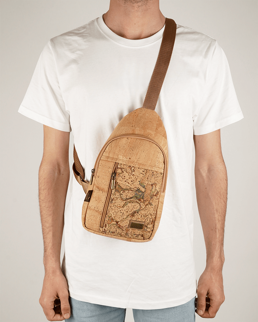 Bolsa de Peito em Cortiça Velen - Image 5